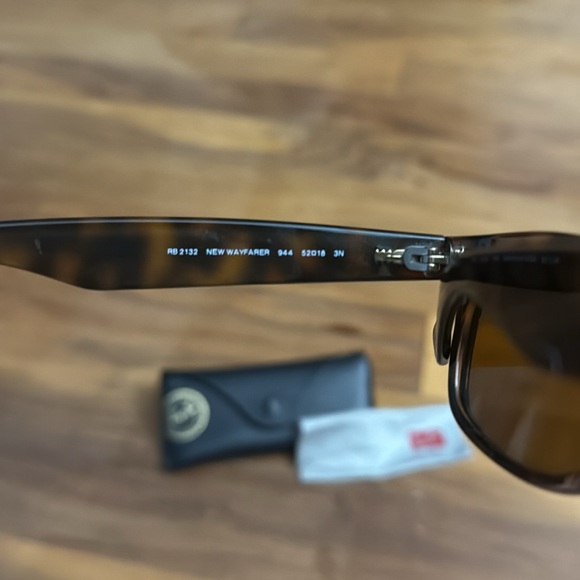 Rayban New Wayfarer Brown 52-18! NWOT! - Picture 2 of 2